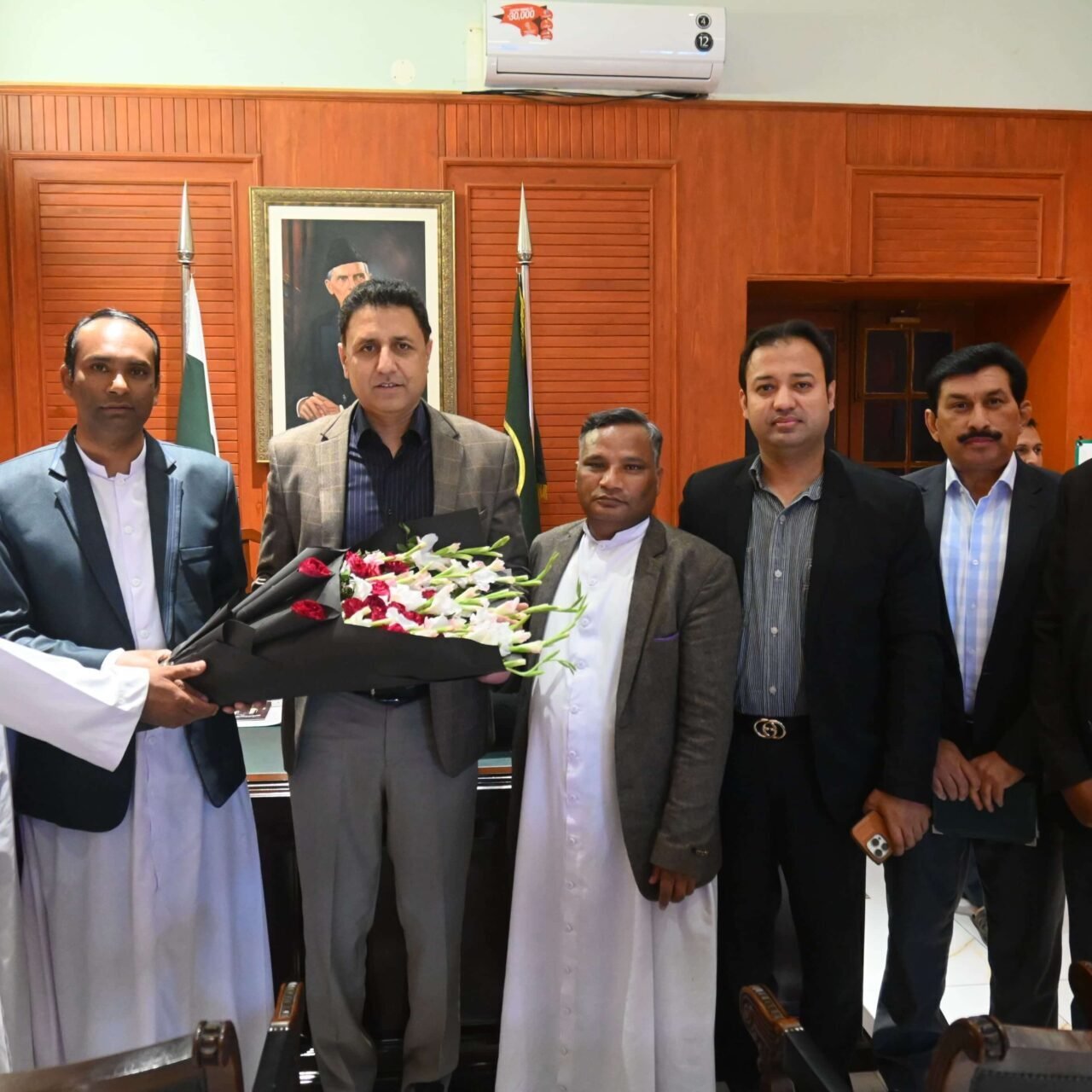 Welcomed the newly appointed DC Muhammad Tariq Qureshi 