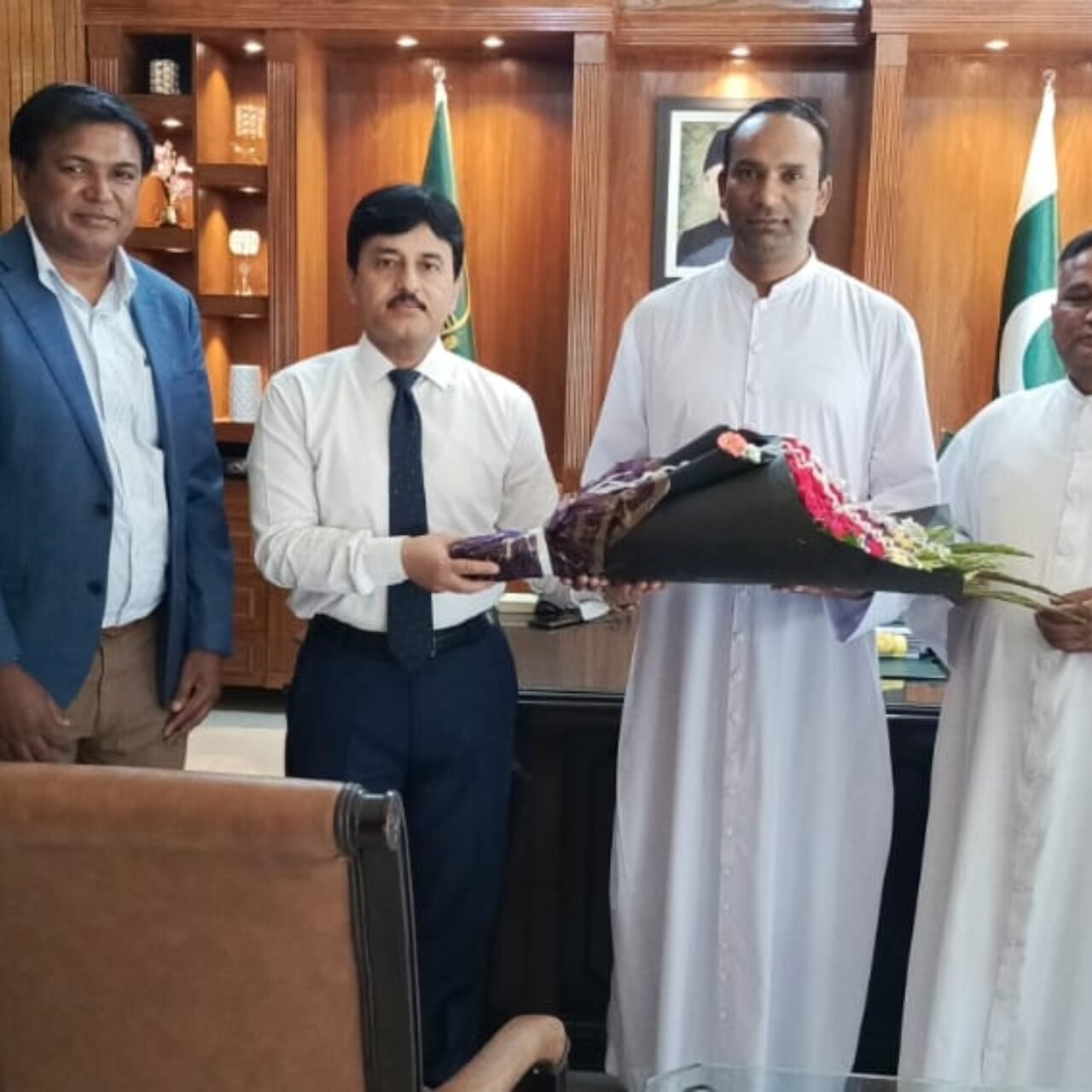 A Delegation Headed by Shahzad Lawrance Meets with Commissioner Gujranwala